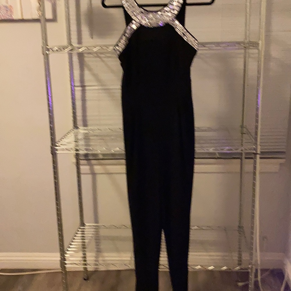 VENUS - Picture 2 of 2